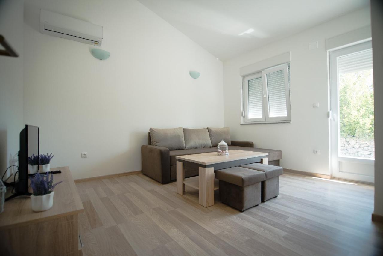 Apartments Slapovi Studenci Exterior photo
