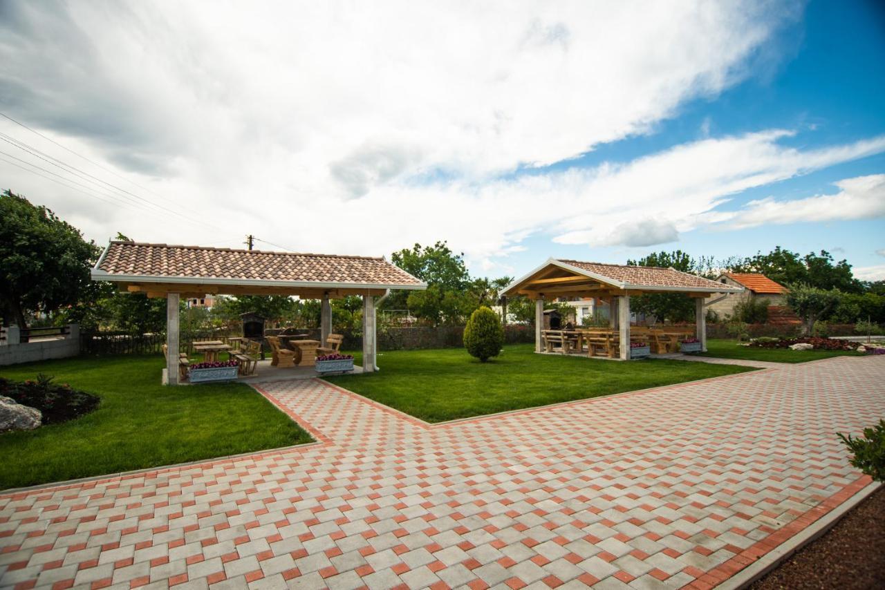 Apartments Slapovi Studenci Exterior photo